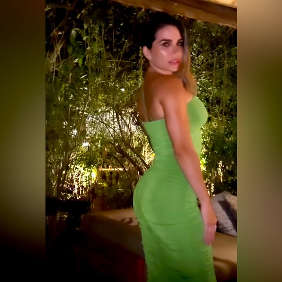 TRENDING DRESS - Picture 5 of 10